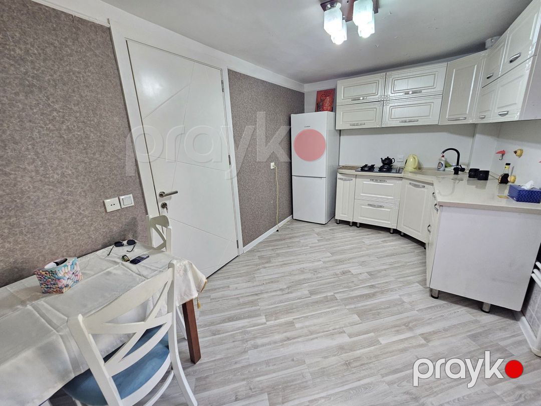 İcarəyə verilir 2 otaqlı köhnə tikili 102 m² — Mənzil, Bakı (10)