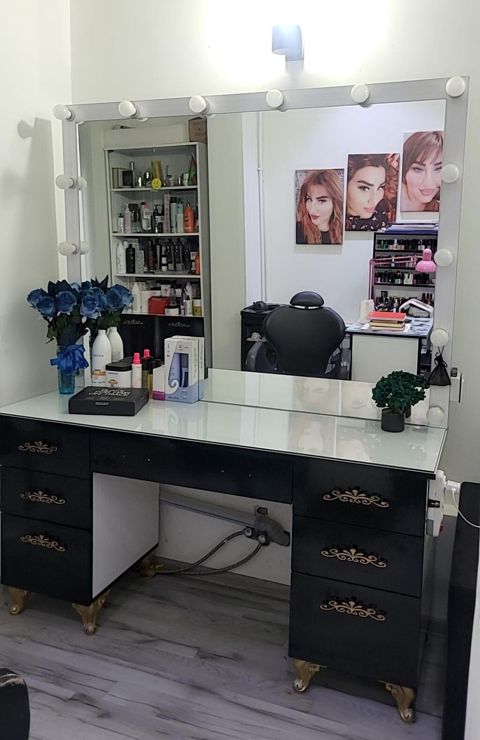 Salon ucun güzgülü skaf 140 azn. Unvan Xətai 1787 Ayten🌛 — Aytac — Mebel