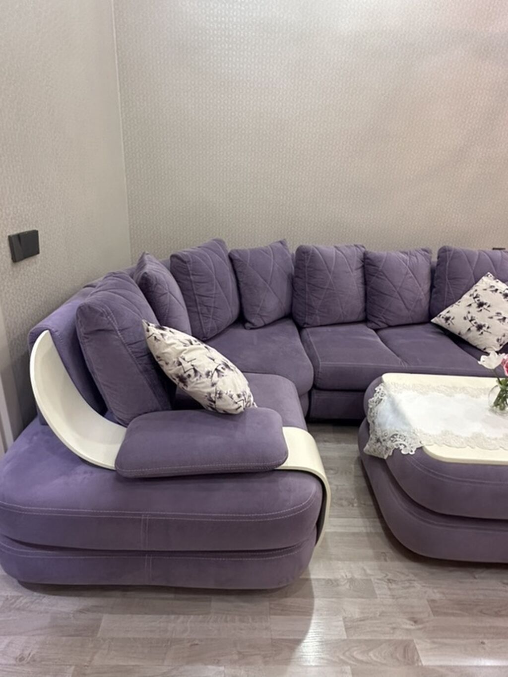 Bənövşəyi rəngli L formalı künc divan dəsti + jurnalni masa - Zərif — Mebel, Bakı (2)