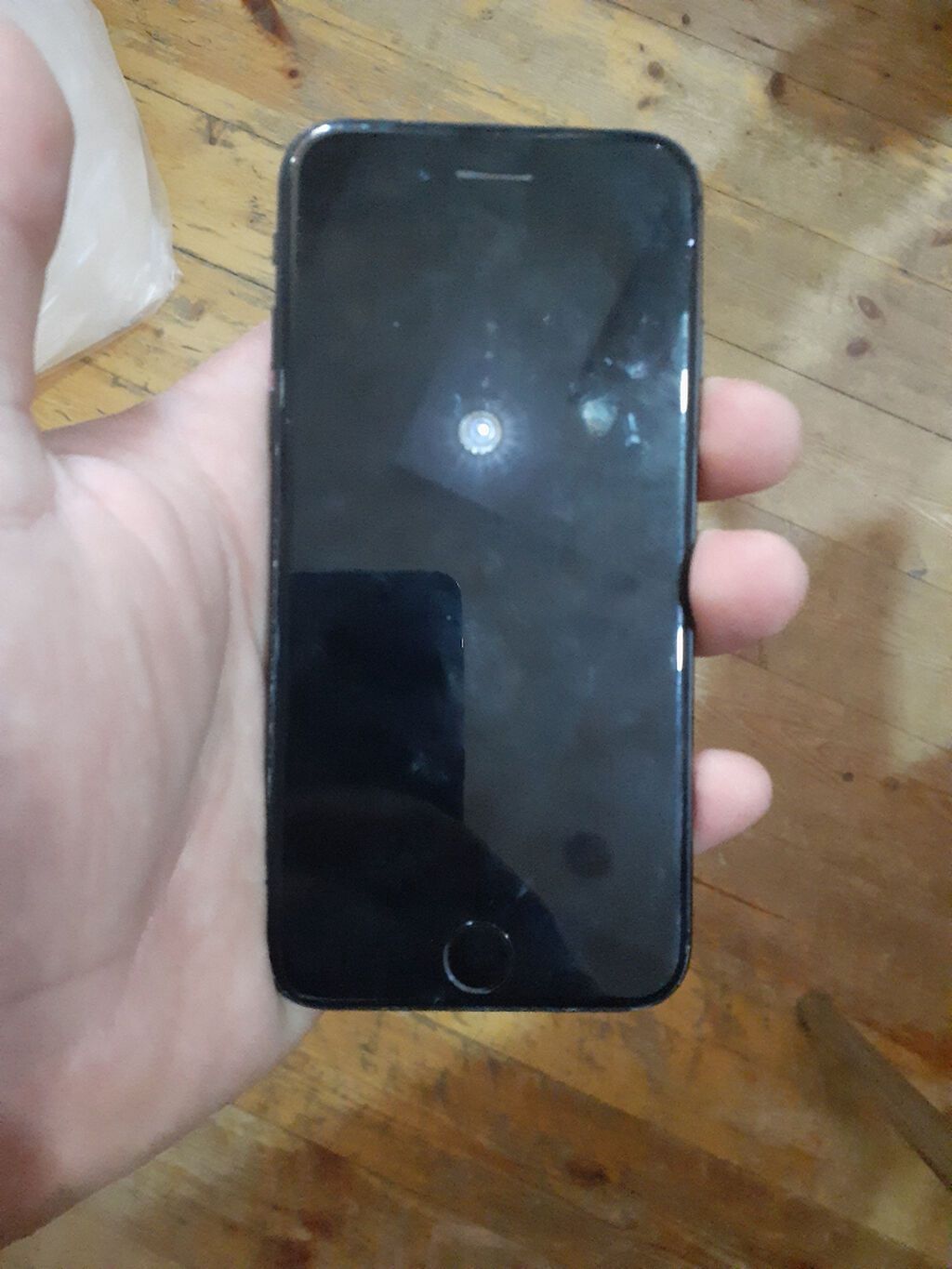 IPhone 7, 32 GB, Qara, Simsiz şarj — Apple iPhone, Bakı (2)