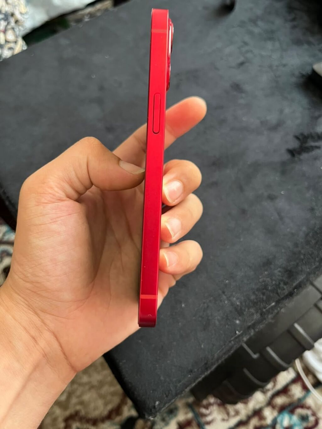 IPhone 13, Qırmızı — Apple iPhone, Qobustan