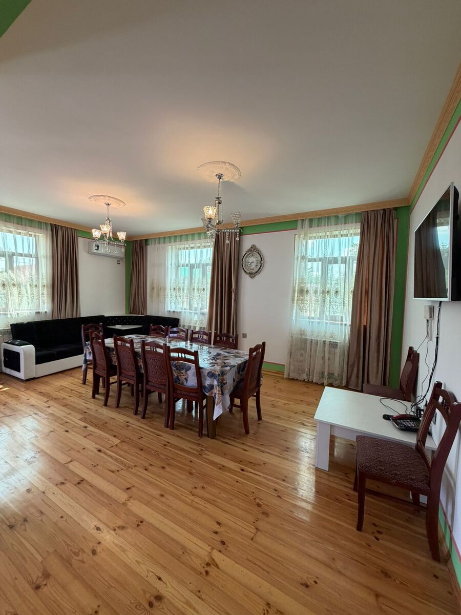 İcarəyə verilir 7 otaqlı həyət evi/bağ evi 220 m² — Ev, villa, Qəbələ (2)