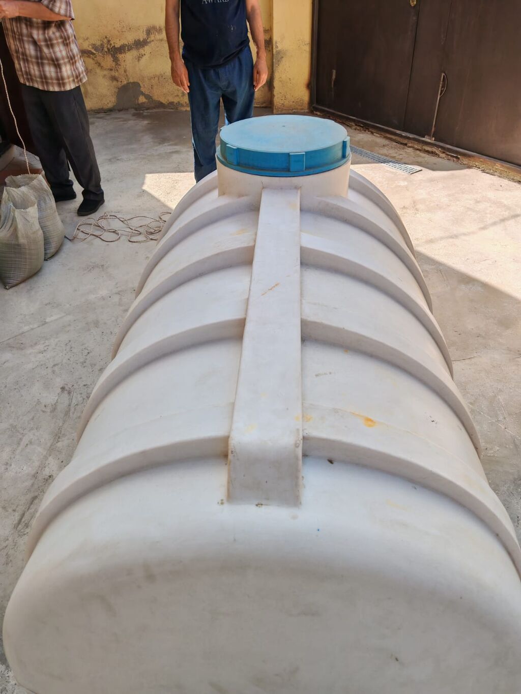 Bak, Plastik, 1000 l l, İşlənmiş — Mallar, Xırdalan (5)