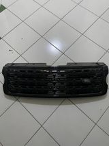 Land Rover radiator barmaqlığı (ön panjur) - Rəng: parlaq qara (gloss — Repair & Construction