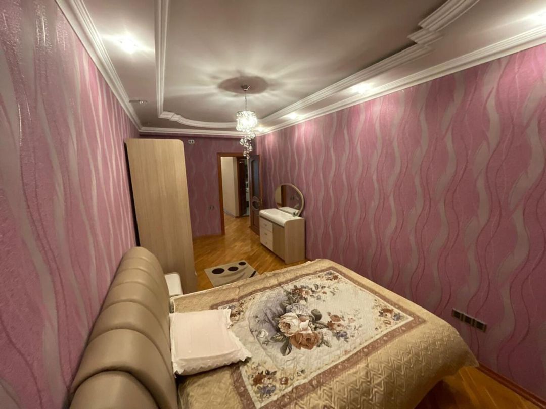 Satılır 3 otaqlı yeni tikili 130 m² — Mənzil, Bakı (2)