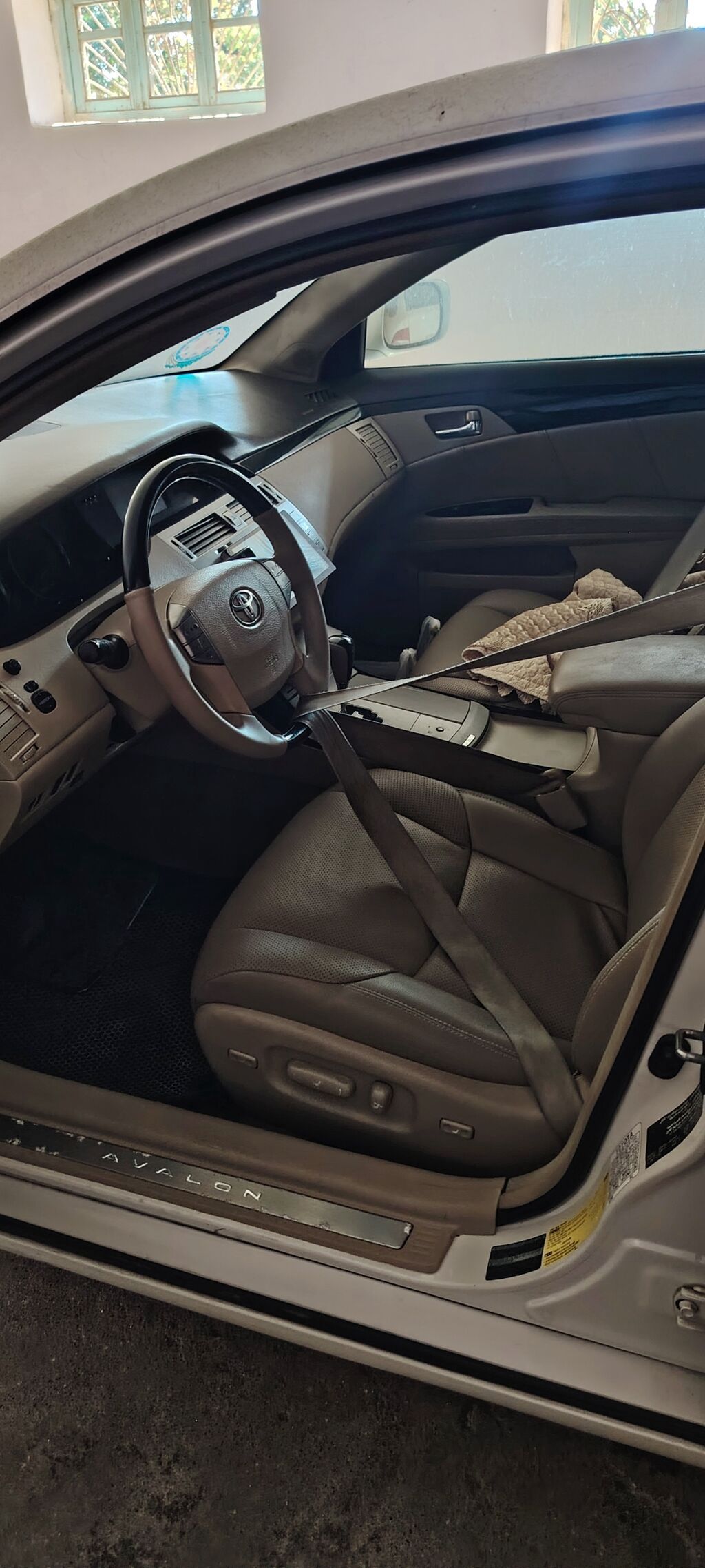 Toyota Avalon: 3.5 l | 2006 il Sedan — Avtomobillər, Bakı (7)