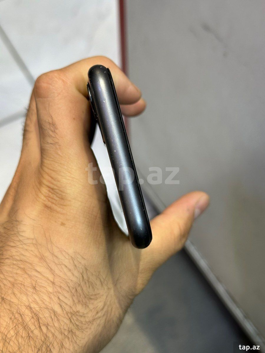 Apple iPhone 11 Black 64GB/4GB — Telefonlar və qadjetlər, Ağdaş (6)