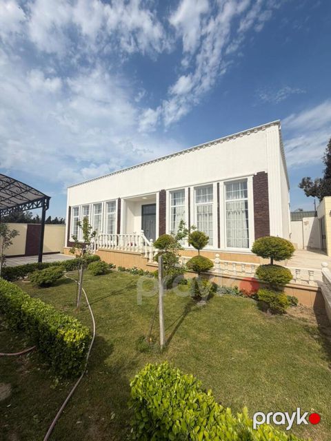 Satılır 4 otaqlı həyət evi/bağ evi 200 m²