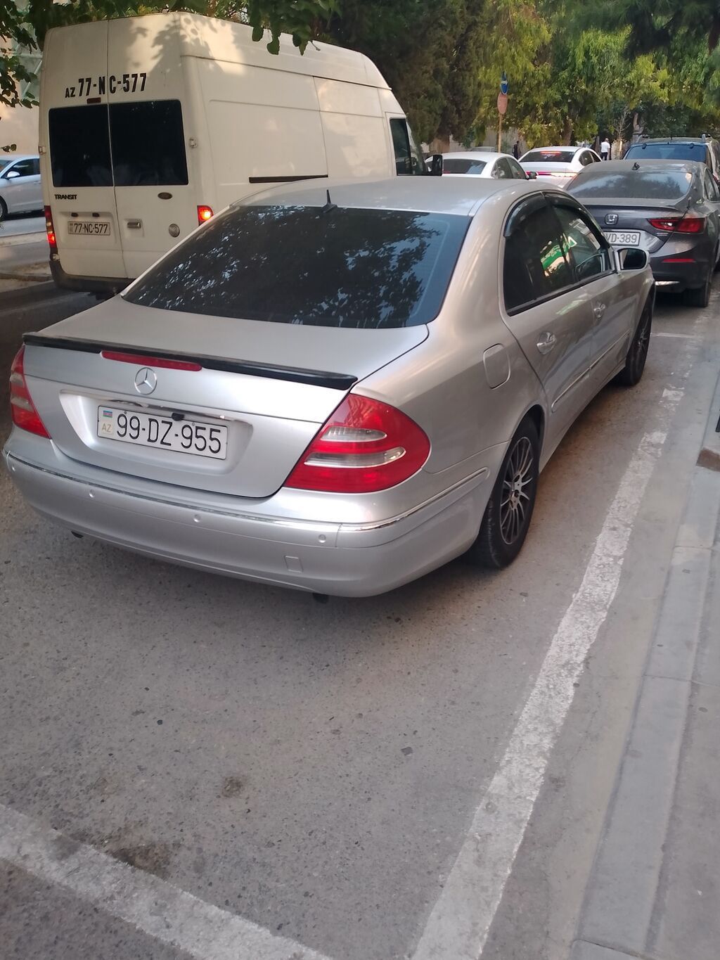 Mercedes-Benz E-Class sedan (W211), gümüşü rəng. - Kuzov: 4 qapılı — Avtomobillər, Bakı (5)