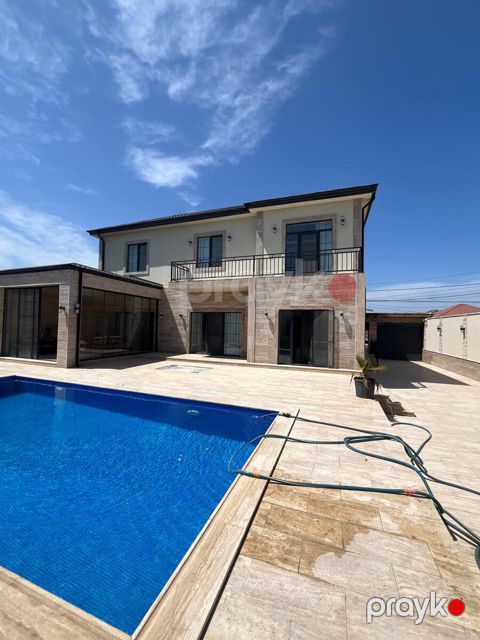 Satılır 5 otaqlı həyət evi/bağ evi 260 m²