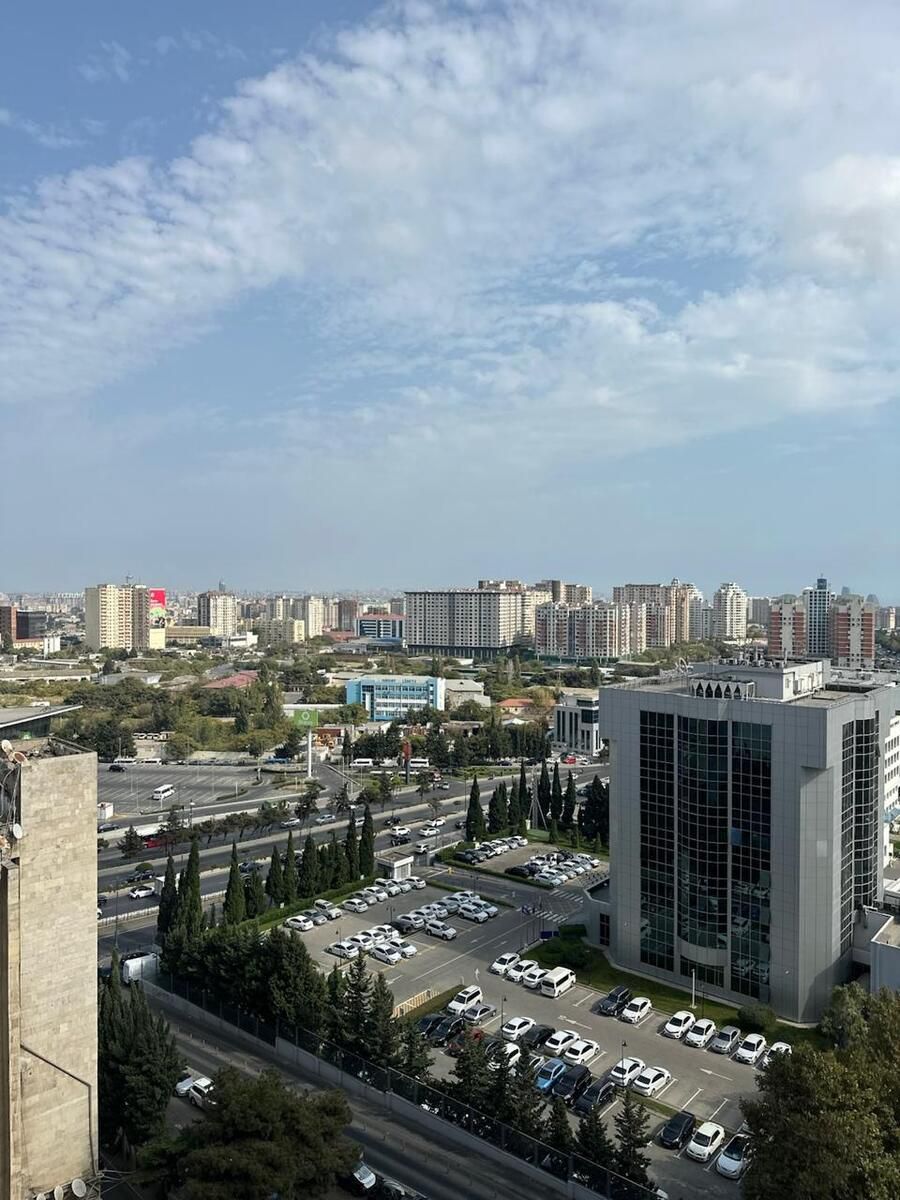Satılır 4 otaqlı yeni tikili 180 m² — Mənzil, Bakı