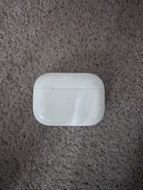 Airpods pro 2 type c noqte cizigi yoxdu elimyandi satiram bu gun — emil_aliyev_2009