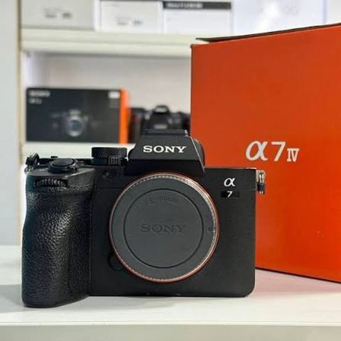 Sony Alpha a7 IV (ILCE-7M4) tam kadr güzgüsüz fotoaparat gövdəsi — Foto Video Texnika Company — Фотоаппараты