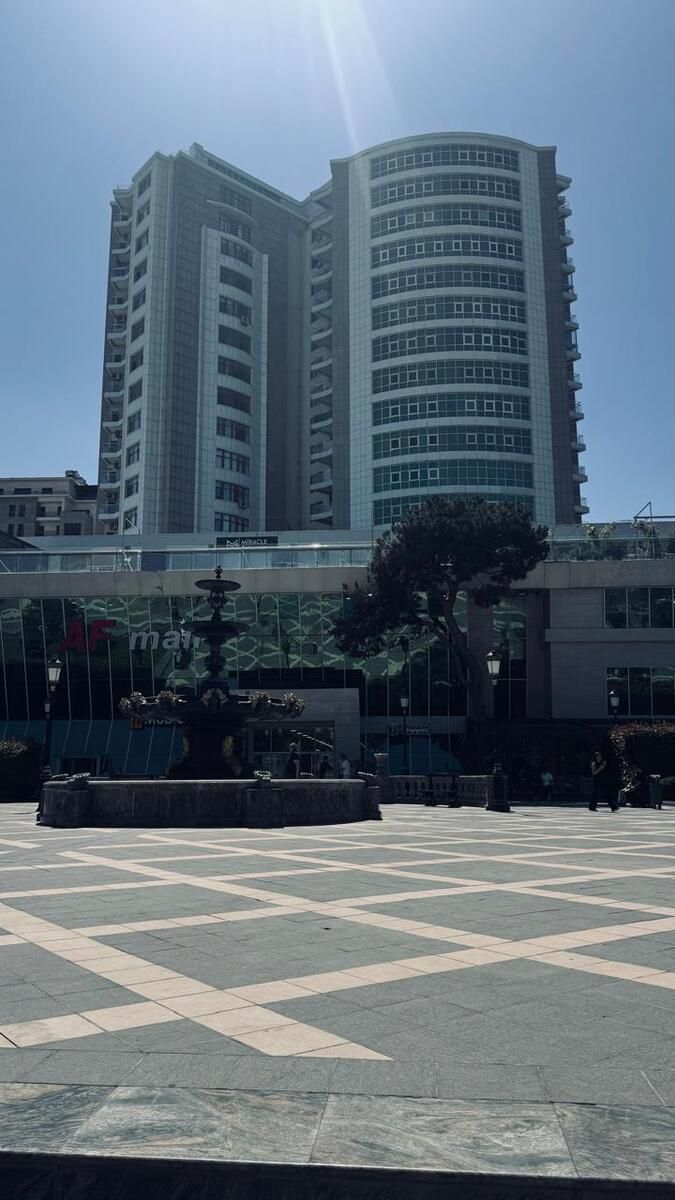 Satılır 4 otaqlı yeni tikili 230 m² — Mənzil, Bakı