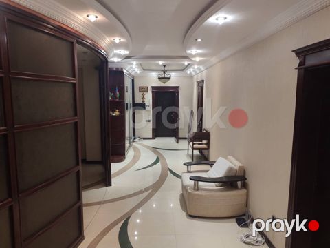İcarəyə verilir 3 otaqlı yeni tikili 165 m²