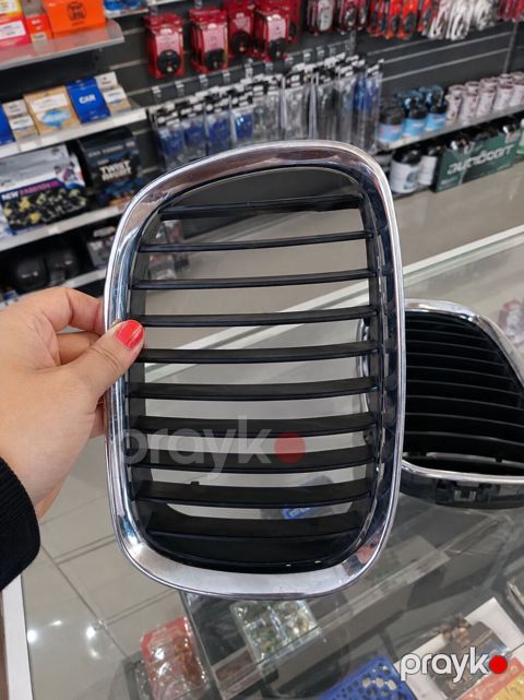🚘 BMW ÜÇÜN ÖN BARMAQLIQ / KİRPİK ✨ Xrom çərçivəli, qara rəngli ✨