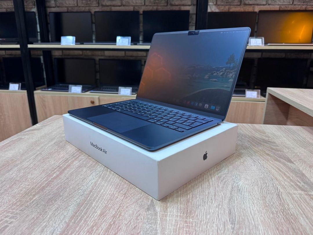 Apple MacBook Air 13 M4 — Elektronika, Bakı (4)