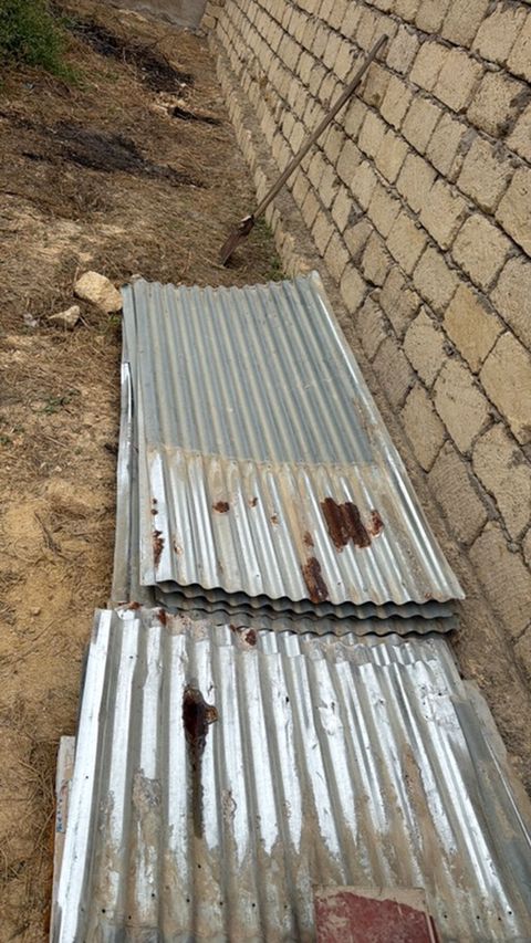 Dalgalanmış metal örtük materialı - 2 ədəd