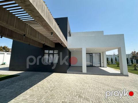 Satılır 5 otaqlı həyət evi/bağ evi 300 m²