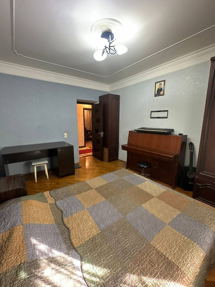 Satılır 4 otaqlı köhnə tikili 118 m² — Mənzil, Bakı (9)