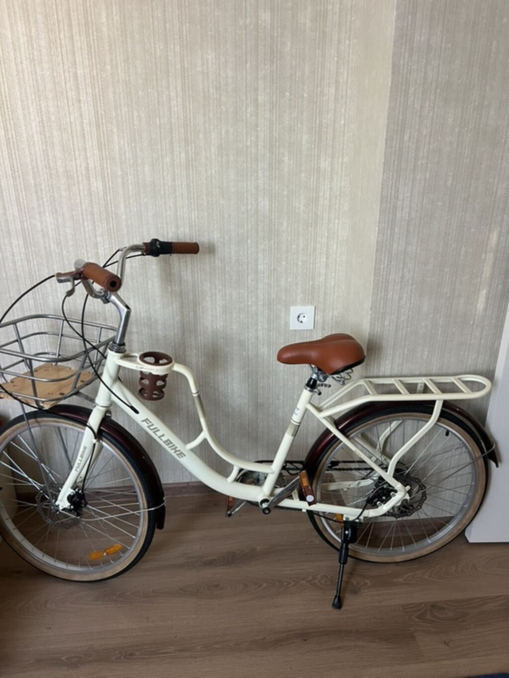 Şəhər tipli FULLBIKE velosipedi - Rəng: krem - Çərçivə: alçaq — Velosipedlər, Sumqayıt (2)