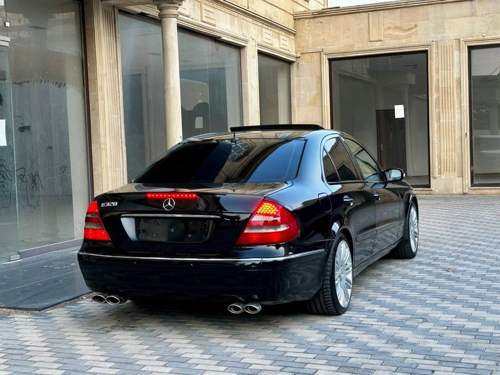 Mercedes E 320, 3.2 L, 2003 il, 304 000 km — Avtomobillər, Bakı (10)