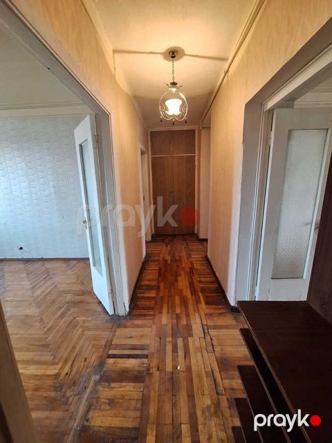 İcarəyə verilir 3 otaqlı köhnə tikili 80 m²