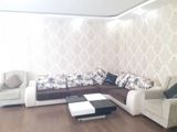 Künc divan dəsti - Tərkib: 1 ədəd L formalı künc divan, 2 ədəd tək — Furniture