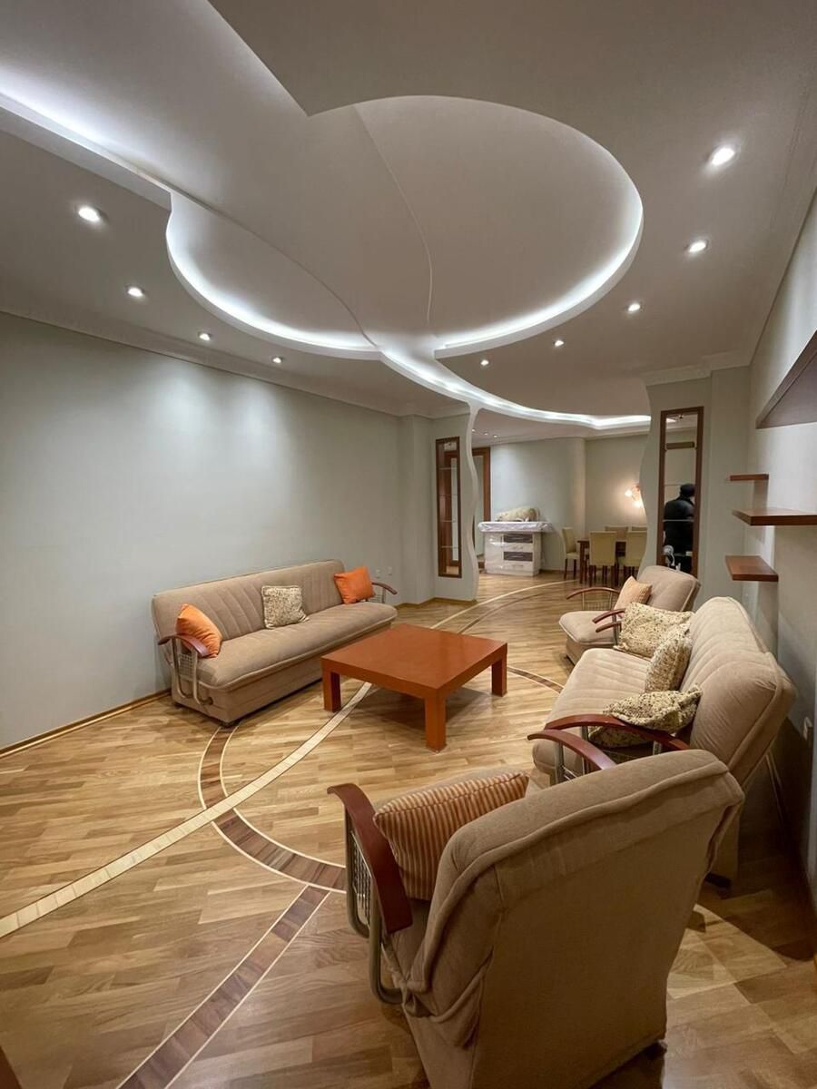 İcarəyə verilir 3 otaqlı yeni tikili 130 m² — Mənzil, Bakı (3)