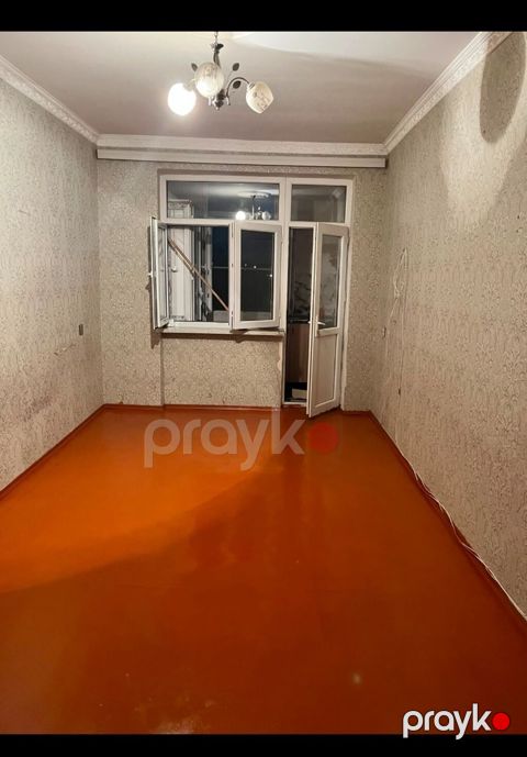 1 otaqlı mənzil – işıqlı otaq, balkonlu - Otaq: Geniş, düzbucaqlı