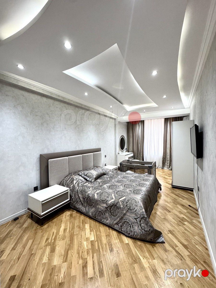 Satılır 4 otaqlı yeni tikili 230 m² — Mənzil, Bakı (8)