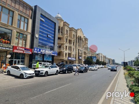 İcarəyə verilir 20 otaqlı ofis 600 m²