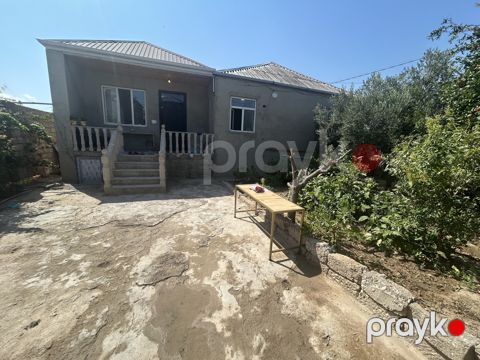 Satılır 4 otaqlı həyət evi/bağ evi 130 m²