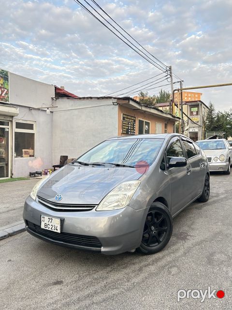 Toyota Prius, 1.5 L, 1.3 kWh, 2006 il, 235 000 km