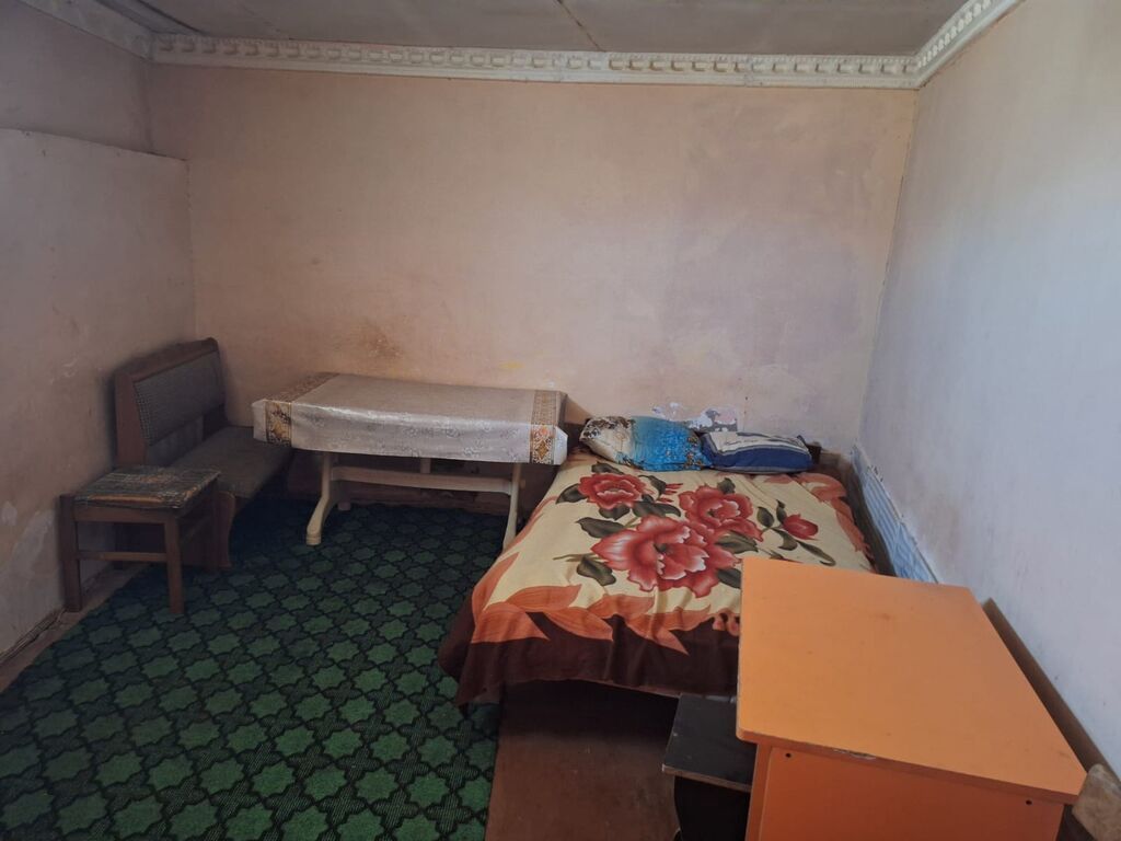 Kirayə üçün sadə 1 otaq 1 kuxna Sabunçu bazarına vağzala yaxın yalnız