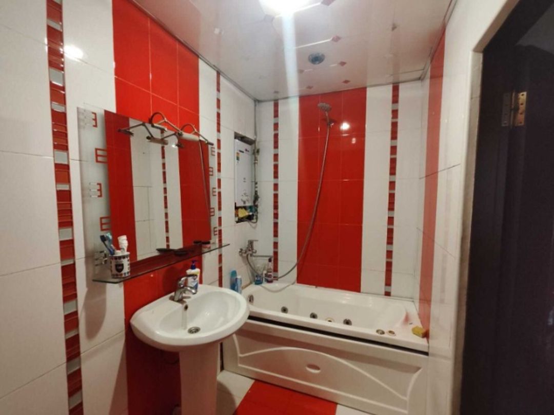 Satılır 2 otaqlı köhnə tikili 55 m² — Mənzil, Bakı (12)