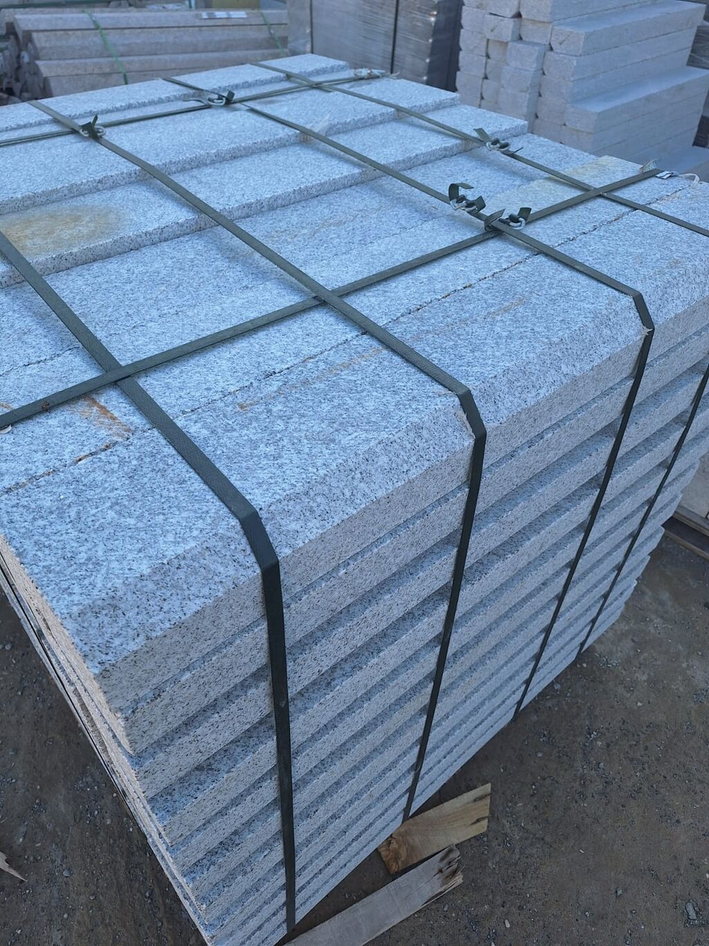 Qranit bordür daşları - Material: Təbii qranit - Rəng: Açıq boz — Mallar, Bakı (2)