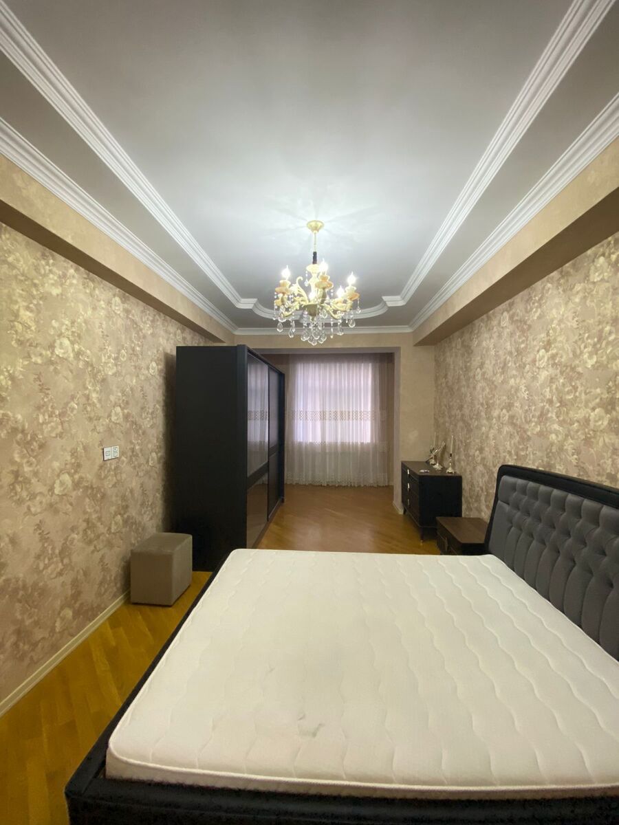 İcarəyə verilir 4 otaqlı yeni tikili 180 m² — Mənzil, Bakı (7)