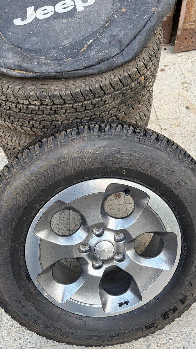 Jeep Wrangler Rubicon JK təkərləri — Ehtiyat hissələri və aksesuarlar, Bakı (3)