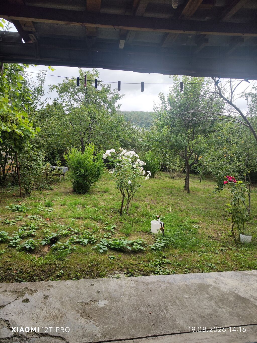 Qusar şəhərində, Xıdır restoranı ilə üzbəüz yerləşən iki mərtəbəli ev — Daşınmaz əmlak, Qusar (3)