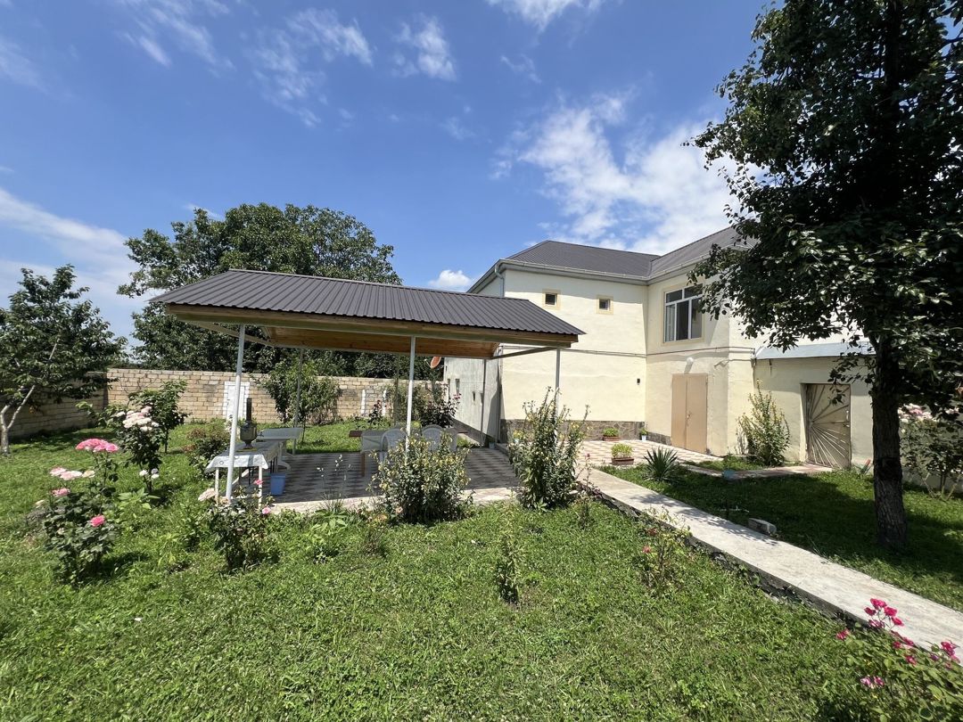 İcarəyə verilir 3 otaqlı həyət evi/bağ evi 200 m² — Ev, villa, Qəbələ