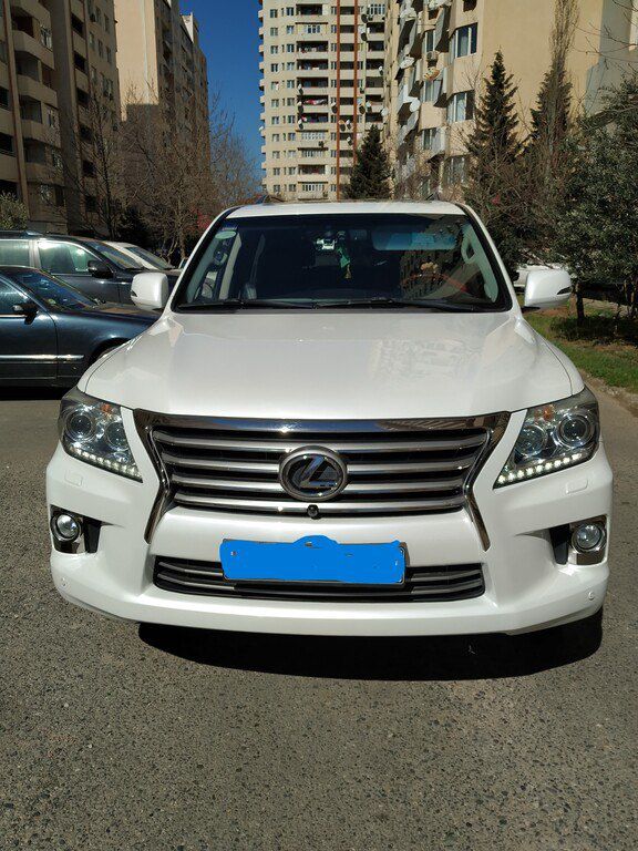 Lexus LX 570, 5.7 L, 2013 il, 130 000 km — Avtomobillər, Bakı