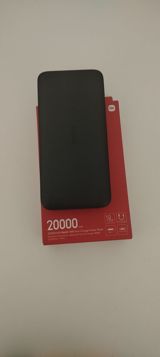Xiaomi Redmi 20000 mAh 18W Fast Charge Power Bank 3-4telefon rahat — Mallar