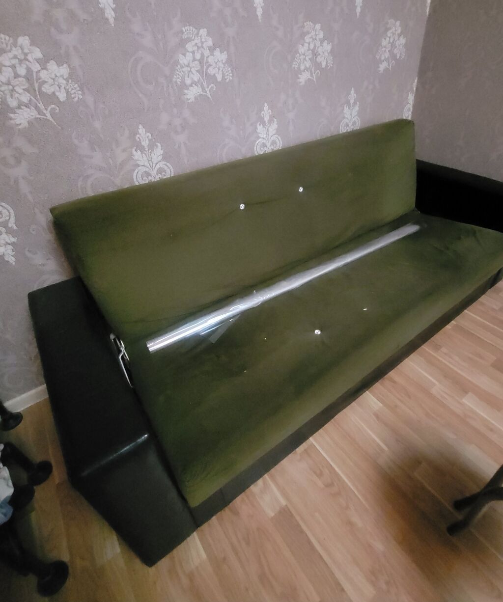 Divan, İşlənmiş, Açılan, Bazalı, Parça, Çatdırılma yoxdur — Mebel, Gəncə (4)