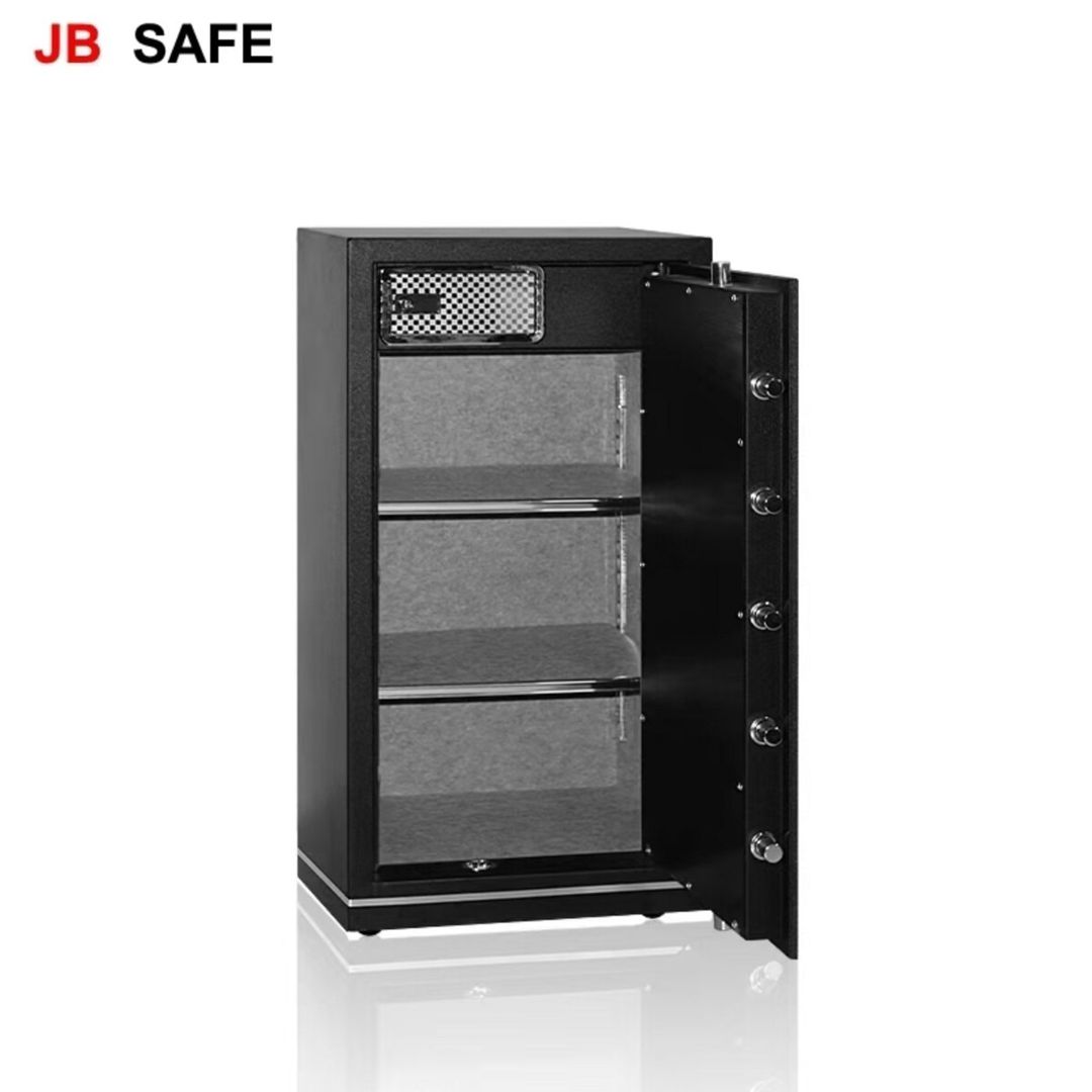 Seyf FGB-800 — Mallar, Bakı (2)