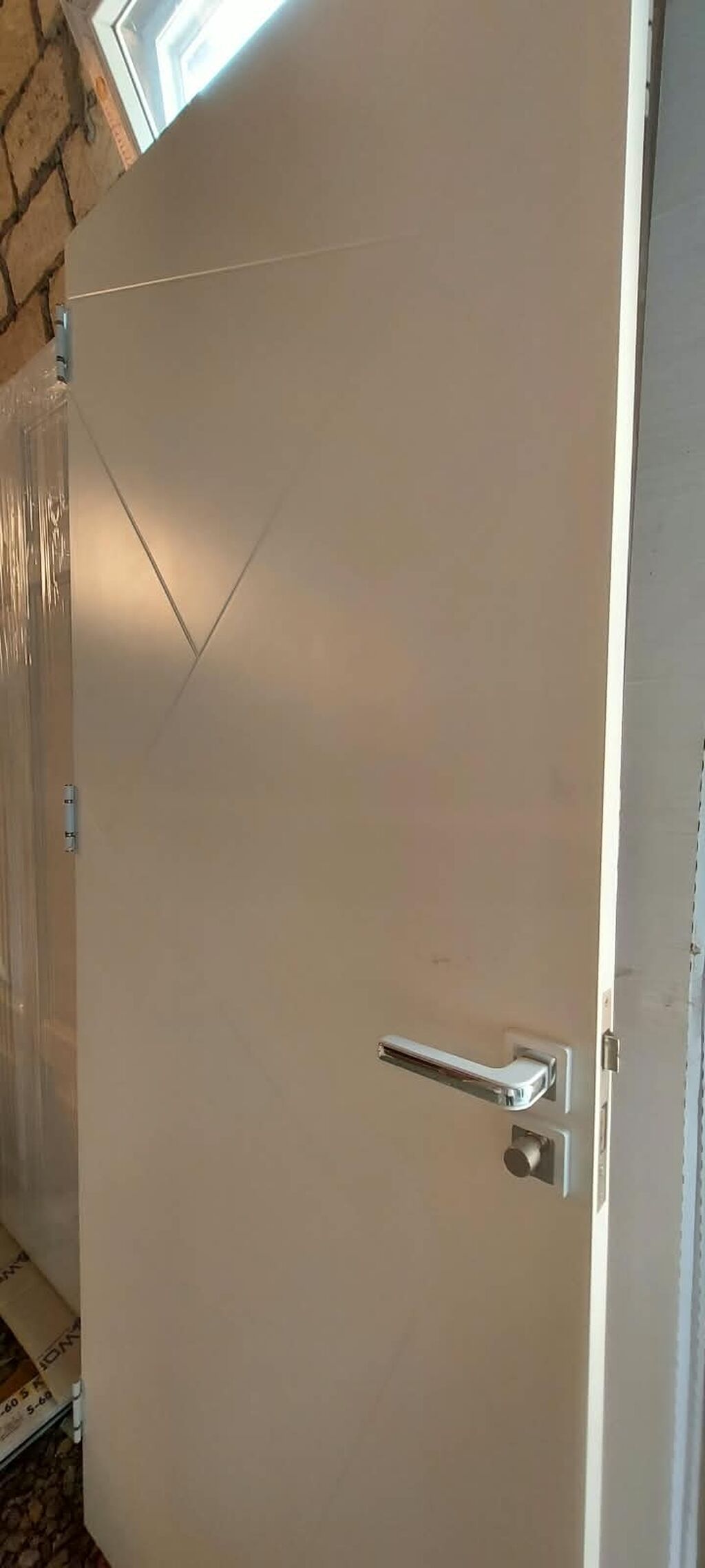 Otaq qapisi.melumat şekilin üzerinde qeyd olunub.gence. biri 125 azn — Mallar, Gəncə