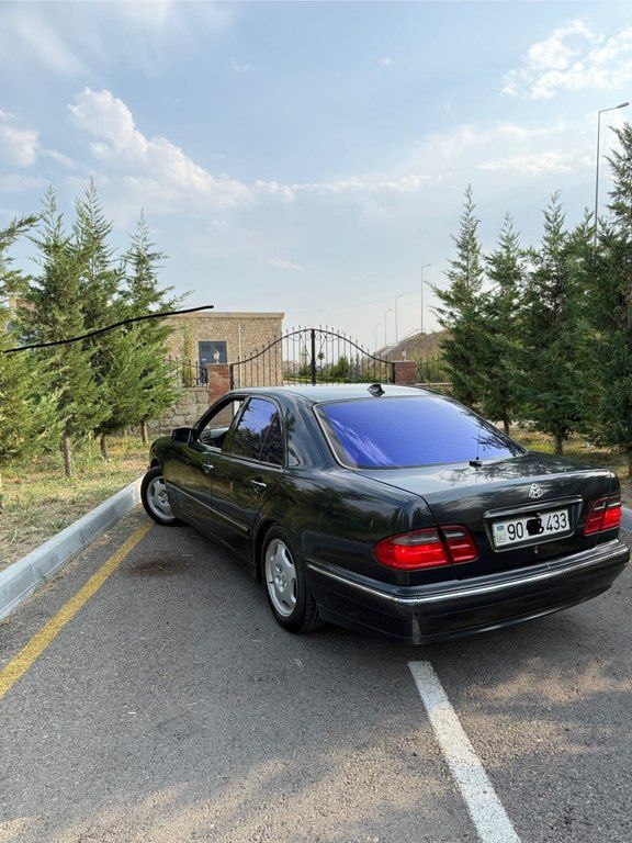 Mercedes E 280, 2.8 L, 2001 il, 450 000 km — Avtomobillər, Yevlax (5)