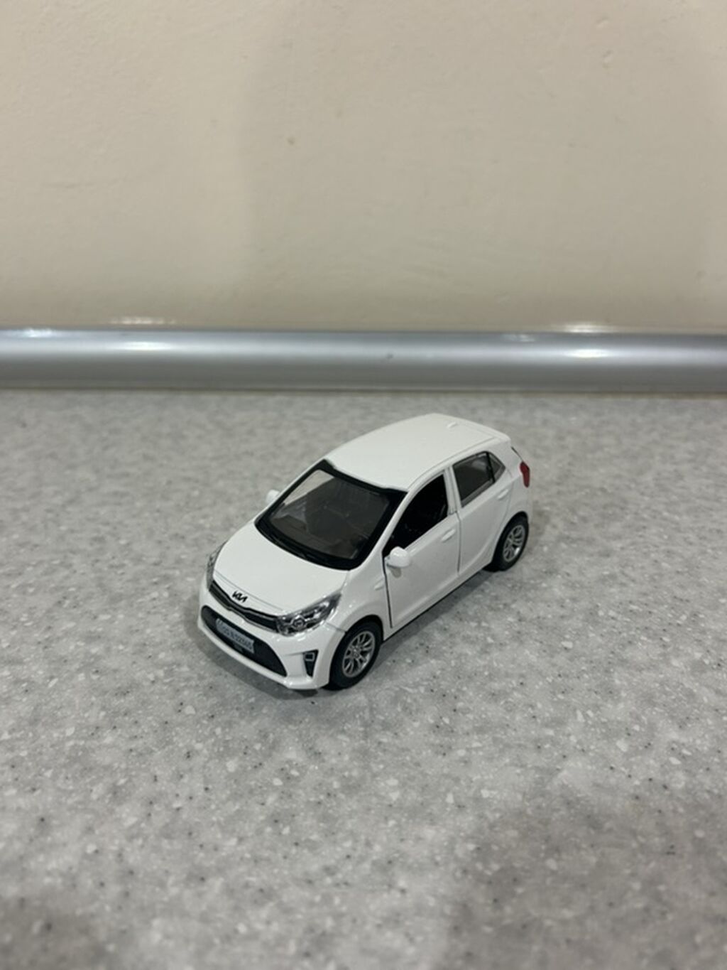 Kia Morning miniatür model avtomobil - Miqyas: təxmini 1:32 (kompakt — Mallar, Bakı