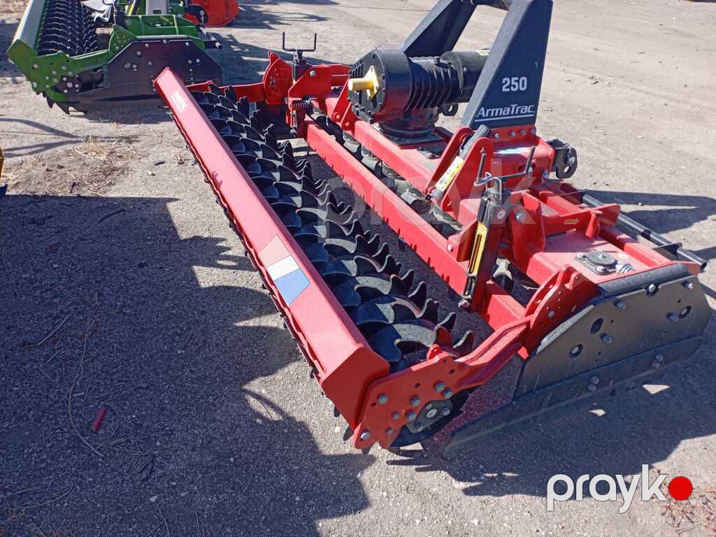 Dik bıçaqlı Frez 250 sm, 2025 il — Aqro texnikası, Bakı (3)
