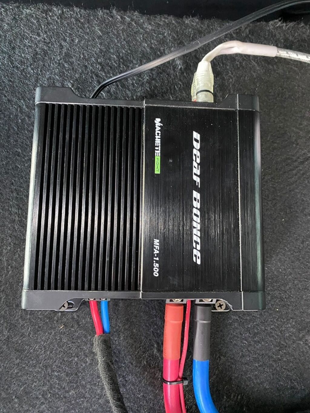 Avtomobil üçün tam audio sistemi - Subwoofer: Massive Audio markalı — Elektronika, Masazır (4)